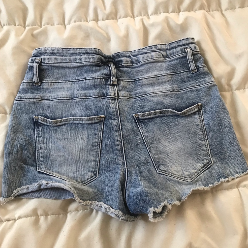 nwot highwaisted shorts - Picture 2 of 3